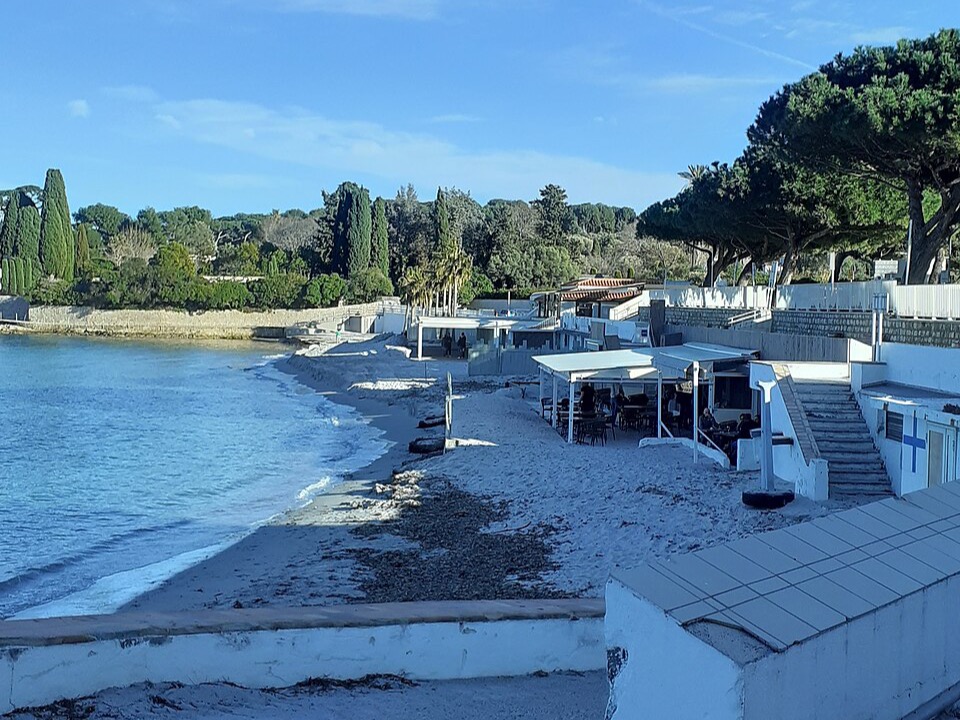 Plage de la Garoupe, the only sandy beach on Cap d'Antibes