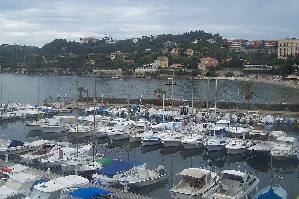 Le port de Beaulieu-sur-Mer, où se trouve le restaurant African Queen